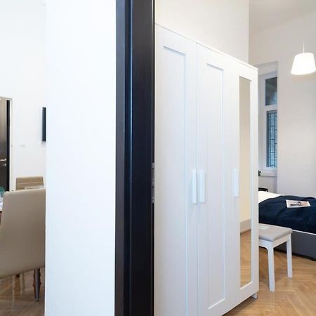 Ultra Central Large Stylish Apartment Boedapest Buitenkant foto